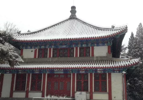 北京大學(xué)為什么被稱為是燕園 北京大學(xué)有哪些景點 北京大學(xué)必去景點有哪些