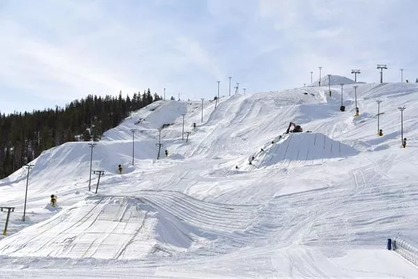 國內(nèi)滑雪場排名前三的滑雪場盤點 古代的皇室貴族的狩獵場上榜