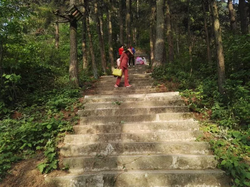 龜峰山風景區(qū)好玩嗎 龜峰山旅游攻略